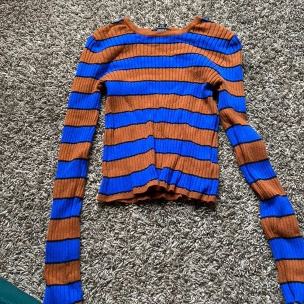 Cropped sweater